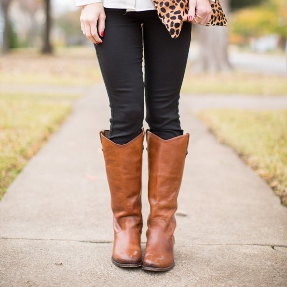 Frye Carson Pull Up Cognac Everyday Cute Genuine Leather Low Heel Cowboy Boot - Picture 2 of 11